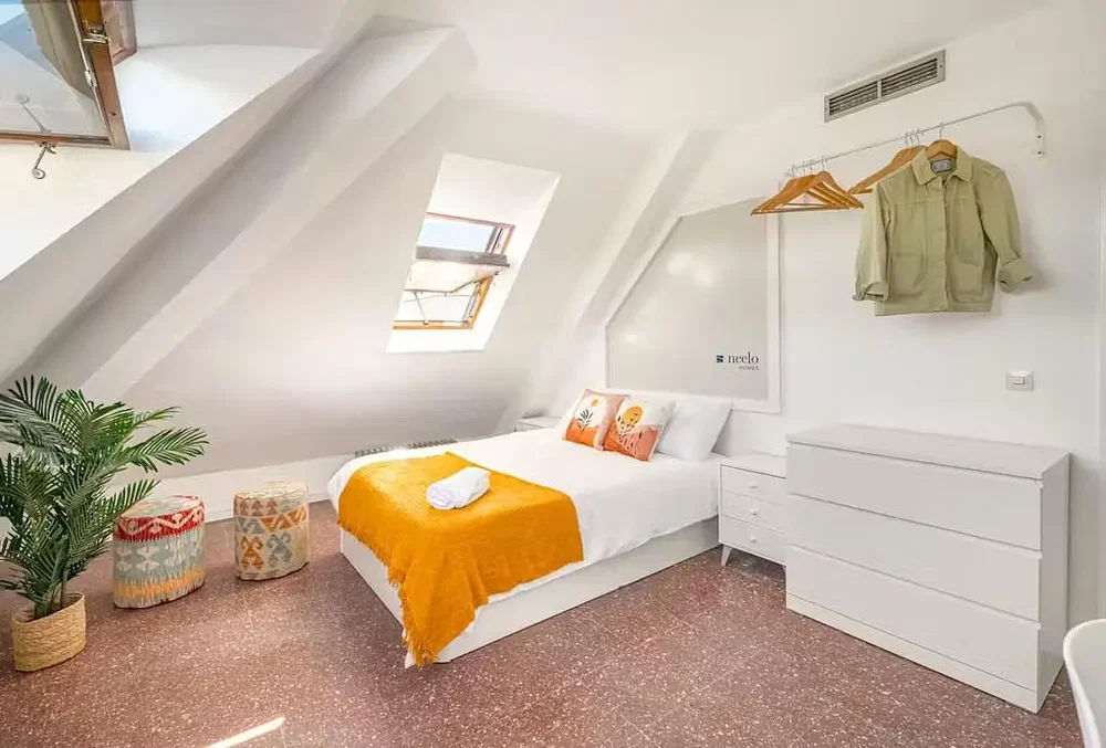 Quarto; luz natural, estilo moderno