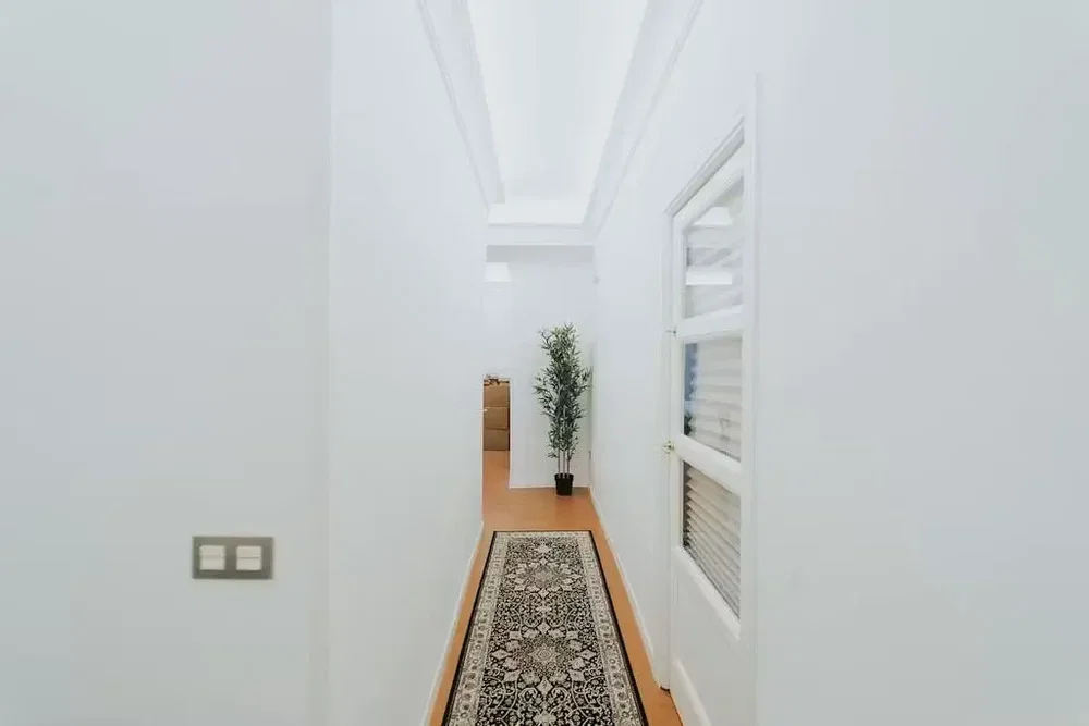 Altro; luce naturale, pavimento in legno