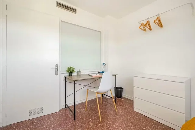 Dormitorio; luz natural