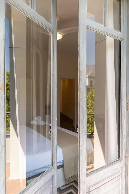 Yatak odası; doğal ışık, manzara