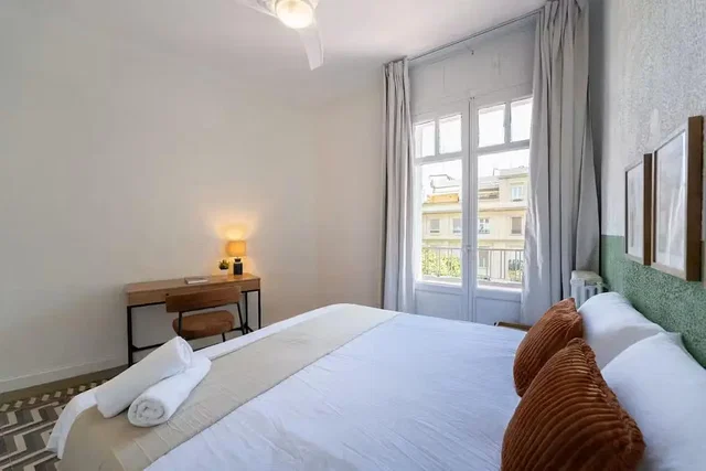Dormitorio; luz natural, estilo moderno