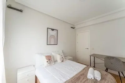 Slaapkamer; natuurlijk licht, moderne stijl