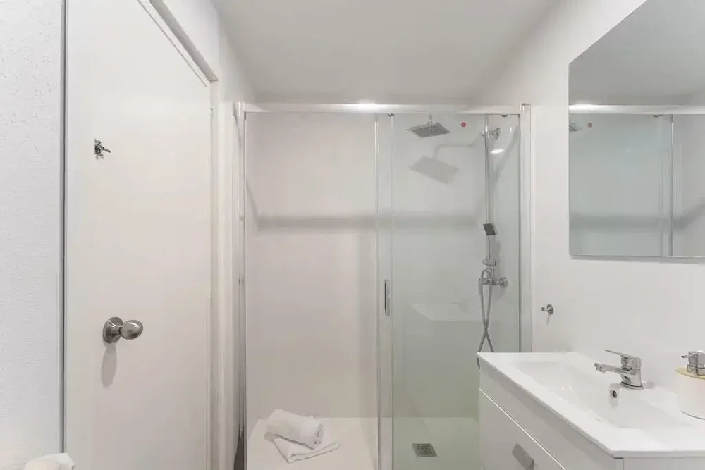 Badezimmer; renoviert, tageslicht