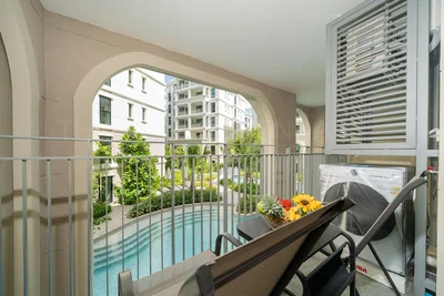Balkon; manzara, doğal ışık