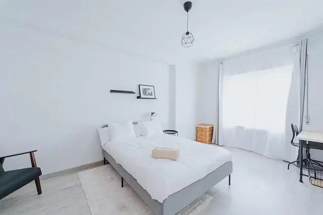 Dormitorio; luz natural, estilo moderno
