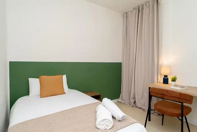 Bedroom; natural light, modern style