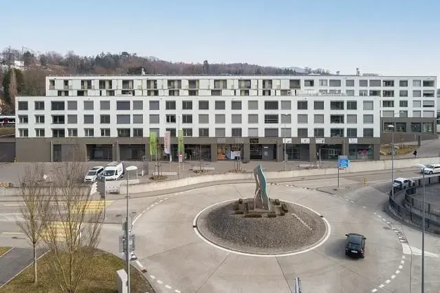 Dom a okolie; výhľad