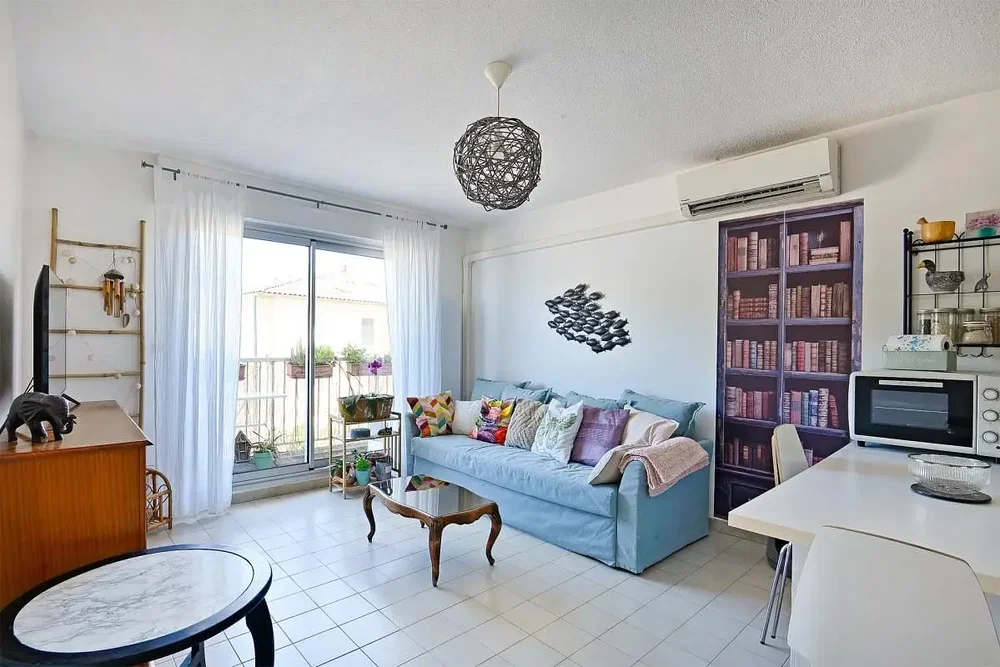 Wohnzimmer; tageslicht, moderner stil