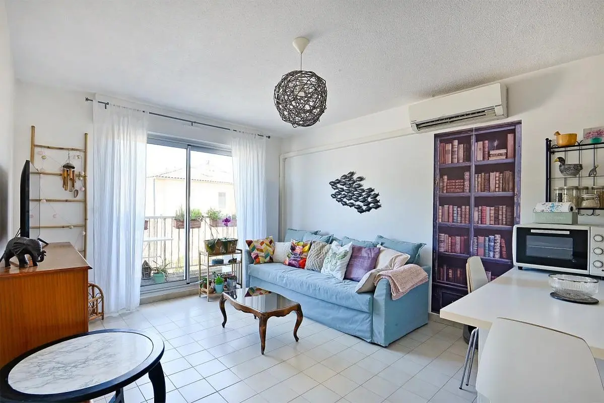 Wohnzimmer; tageslicht, moderner stil