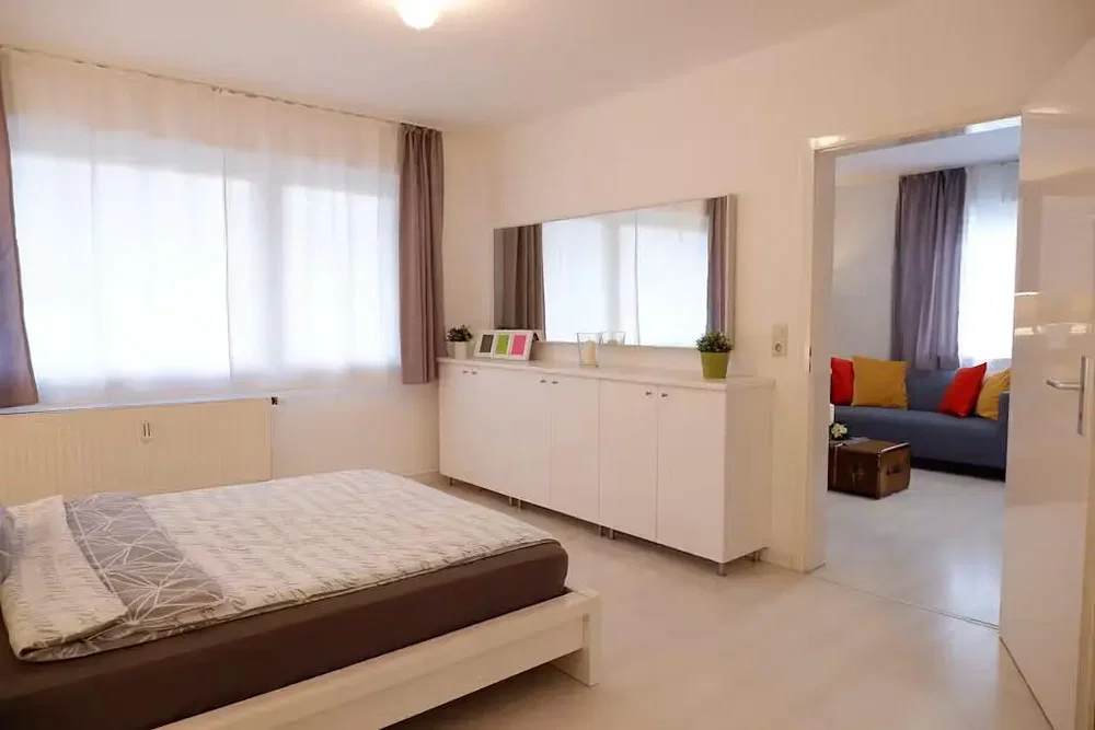 Quarto; luz natural, estilo moderno