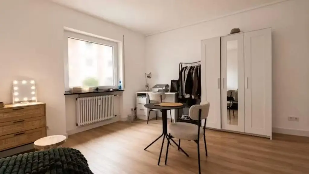 Bedroom; wood floor, natural light