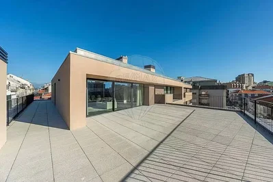 Terraço; vista, luz natural