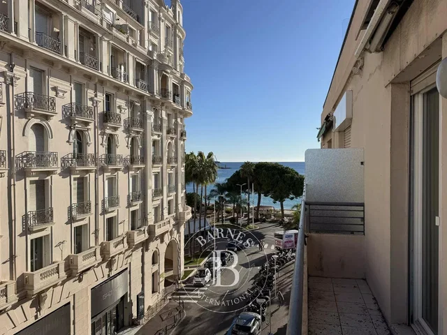 Balcon; vue, lumière naturelle