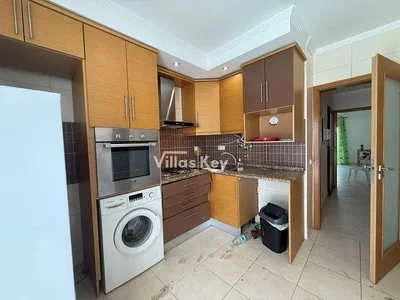 Кухиња; кухињски апарати, плочице, потребна реновација