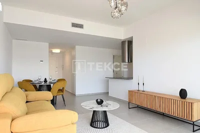 Living room; natural light, modern style, wood floor