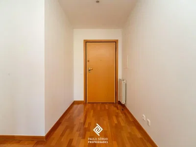 Chambre; parquet, lumière naturelle