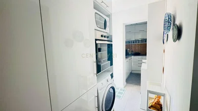 Wohnzimmer; küchengeräte, fliesenboden