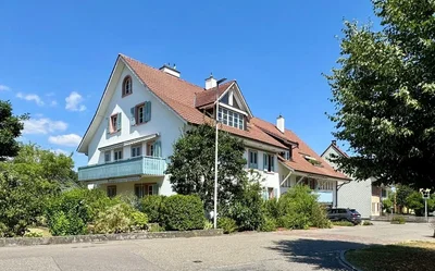 House and surroundings; view, natural light