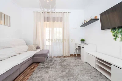 Wohnzimmer; tageslicht, moderner stil