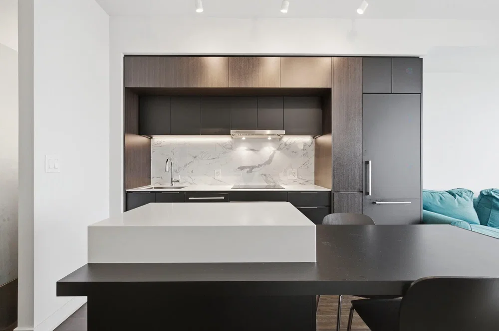 Cocina; electrodomésticos, renovado, luz natural, estilo moderno