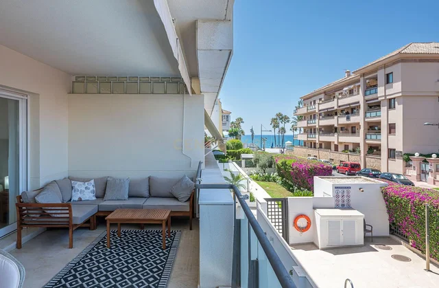 Balcony; view, natural light