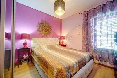 Bedroom; natural light, modern style
