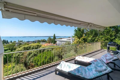 Balkon; manzara, doğal ışık