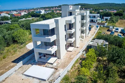 Casa e arredores