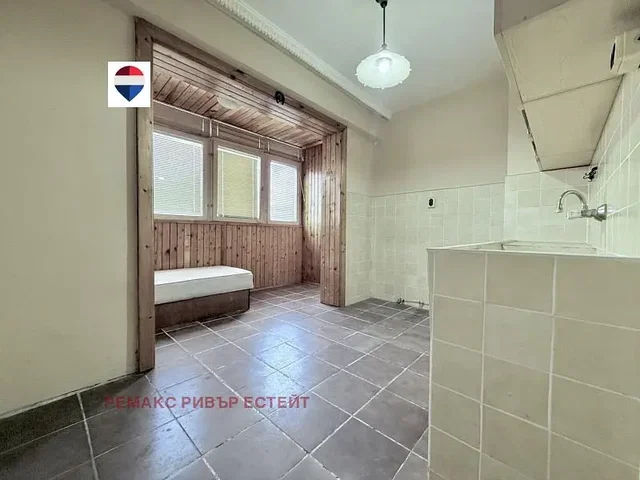 Хол