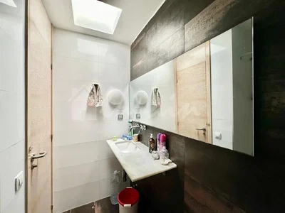 أخرى