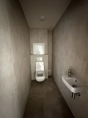 أخرى