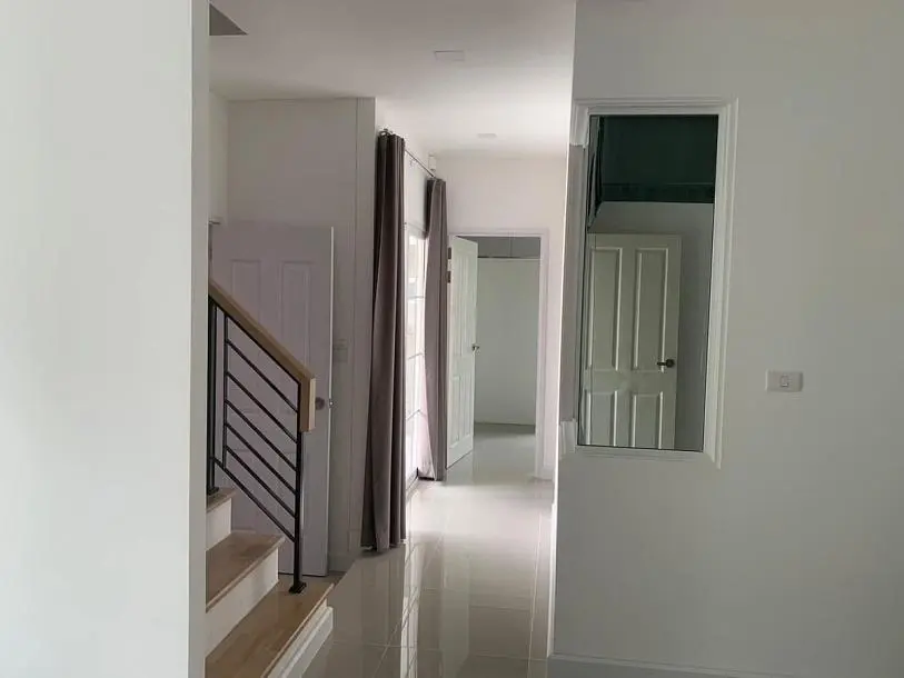 أخرى