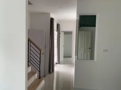 أخرى