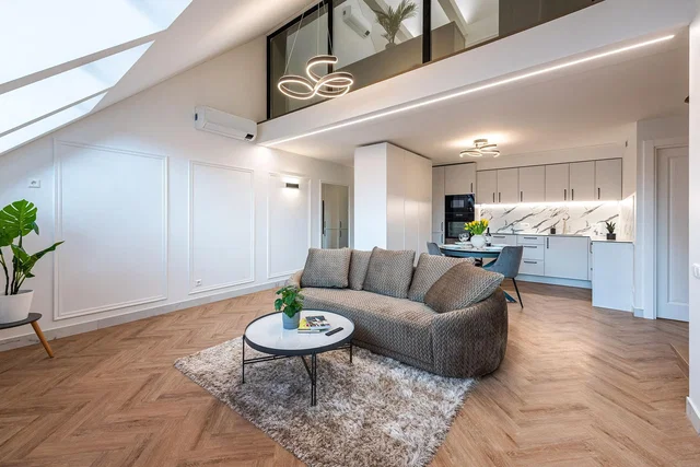 Хол