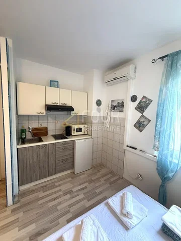 Хол