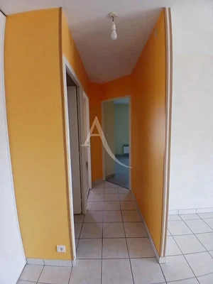 Хол