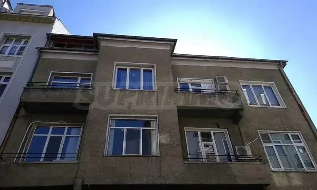 Хол