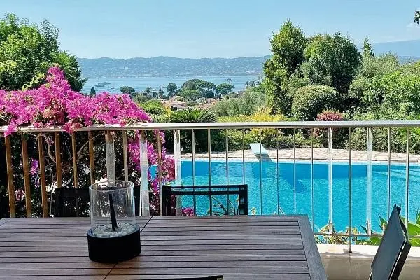 Σαλόνι