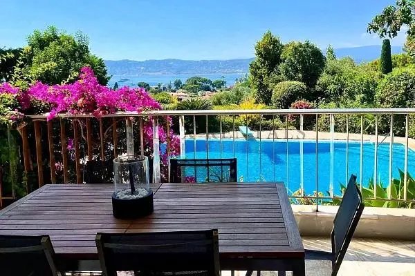 Σαλόνι