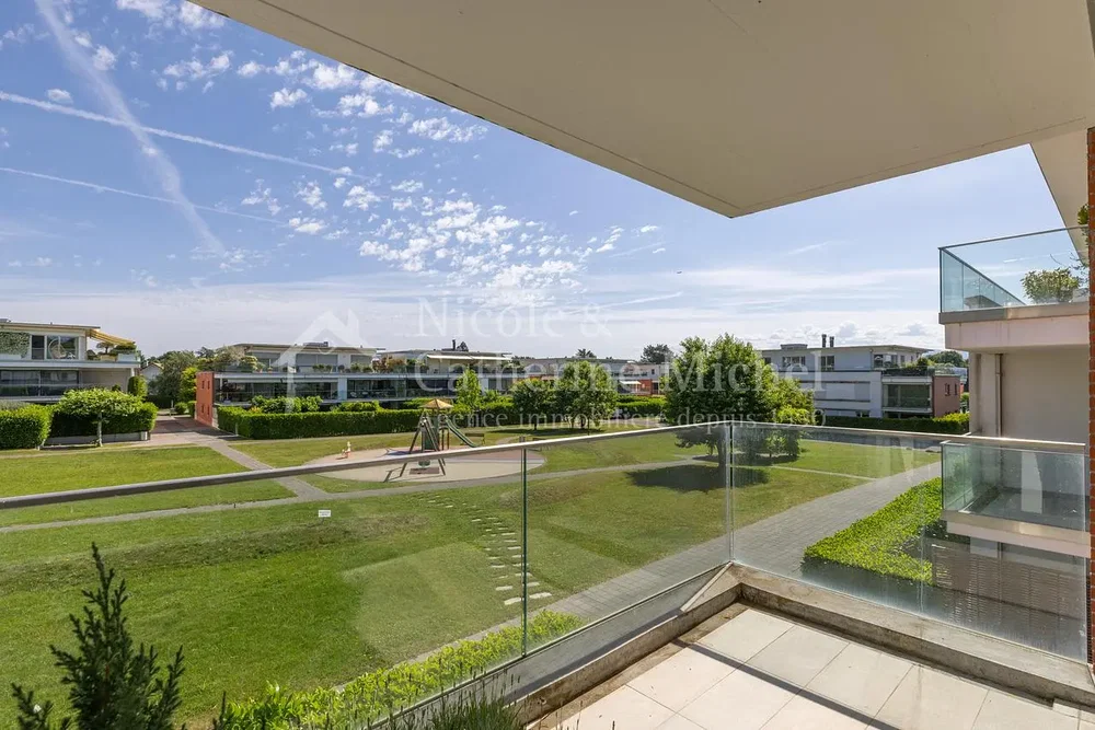 Хол
