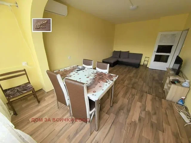 غرفة معيشة