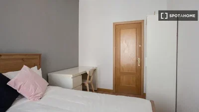 Хол