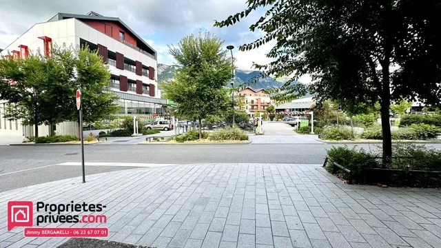 Хол