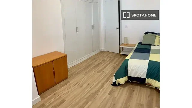 Хол