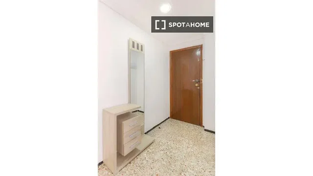 Хол