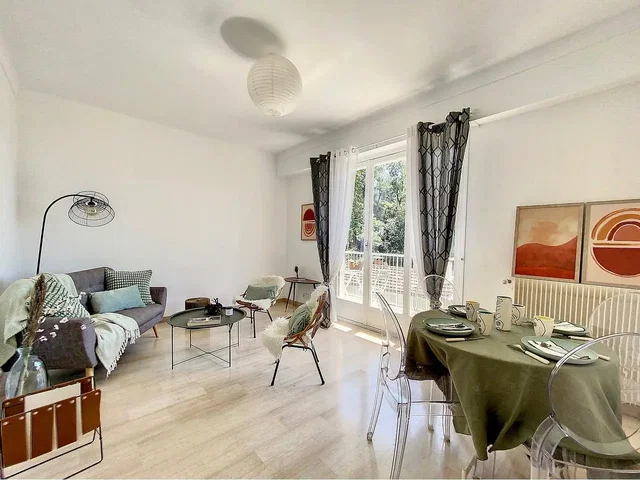Σαλόνι