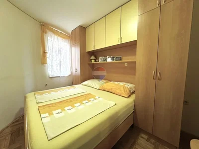 Хол