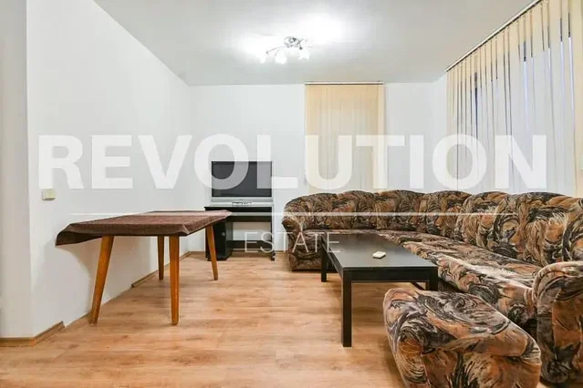 Хол