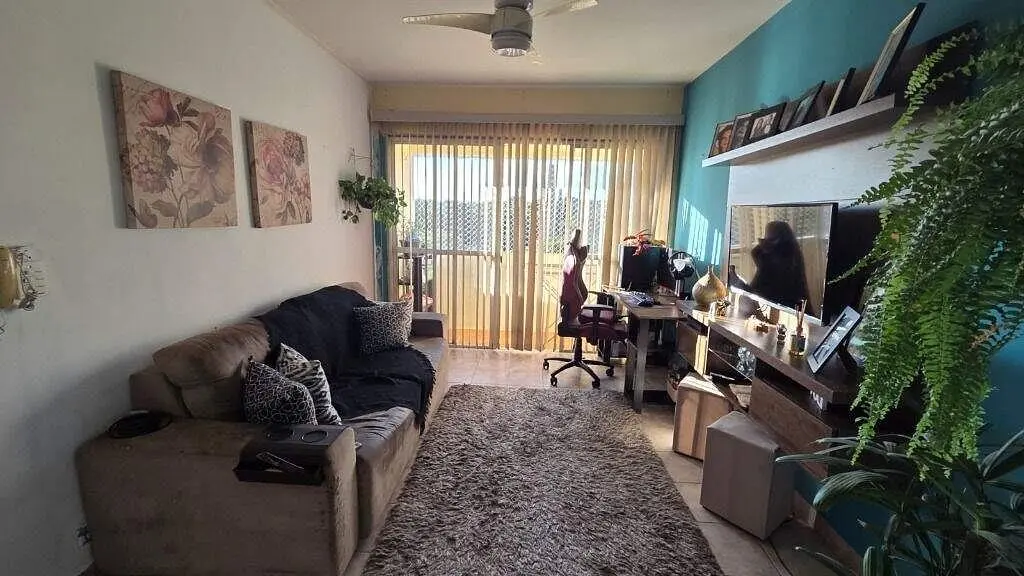 أخرى