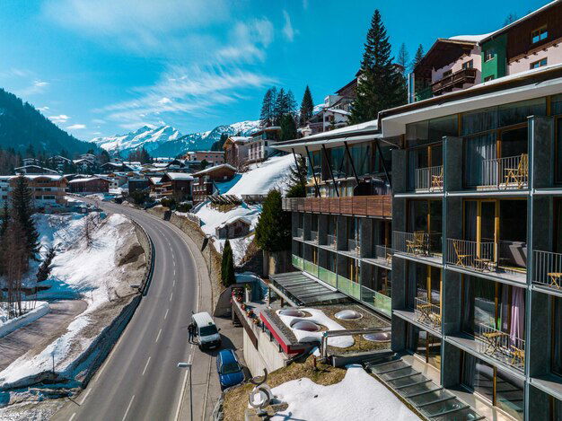 Auswirkungen des Wohnungsmangels auf das Leben von Menschen mit niedrigem Einkommen in der Schweiz